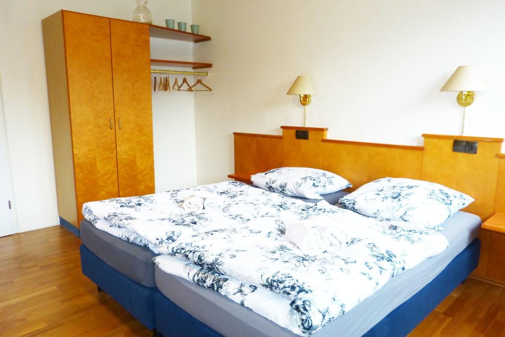 Messe-Zimmer Tus-Treff デュッセルドルフ 部屋 写真