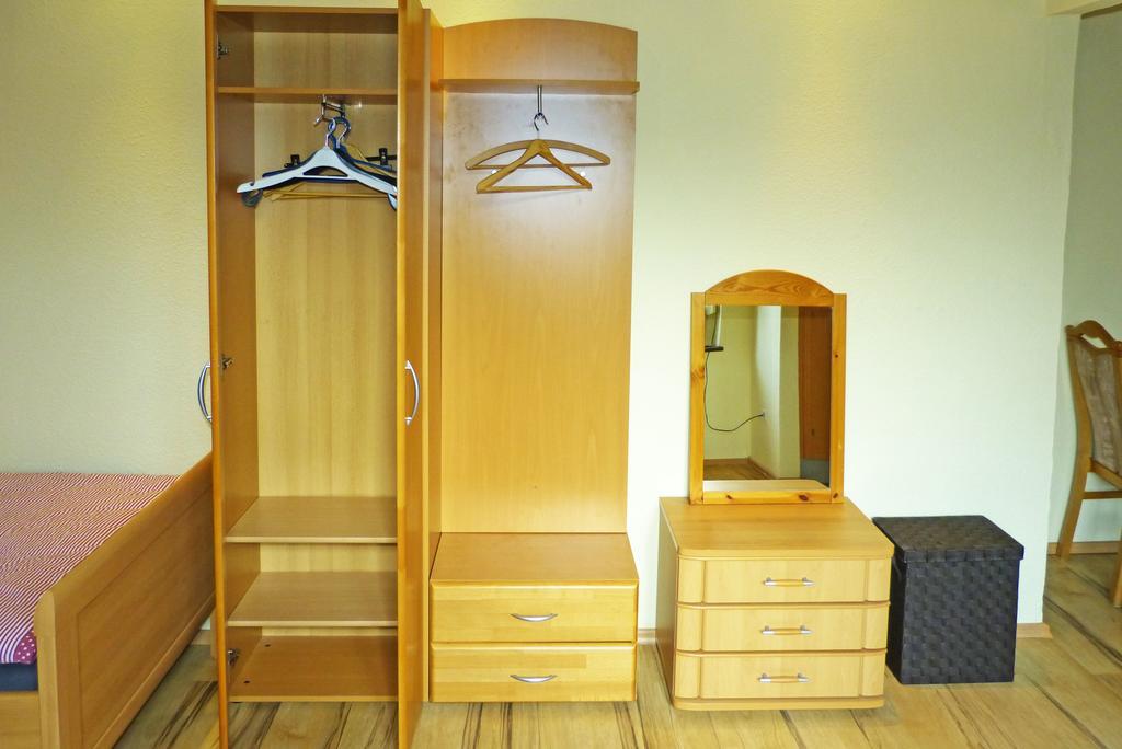 Messe-Zimmer Tus-Treff デュッセルドルフ 部屋 写真