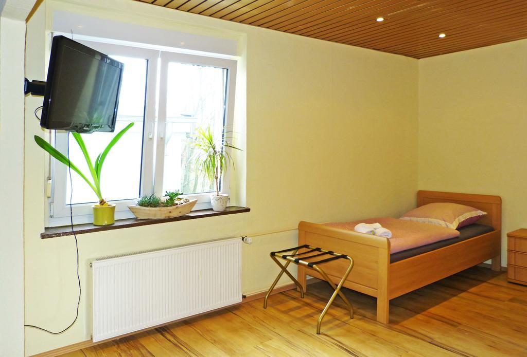 Messe-Zimmer Tus-Treff デュッセルドルフ 部屋 写真